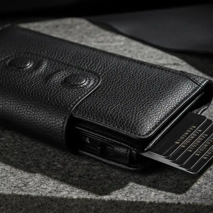 Premium Genuine Leather Long Wallet with Metal Card Holder – Slim, Secure & Multifunctional Premium Genuine Leather Long Wallet with Metal Card Holder – Slim, Secure & Multifunctional