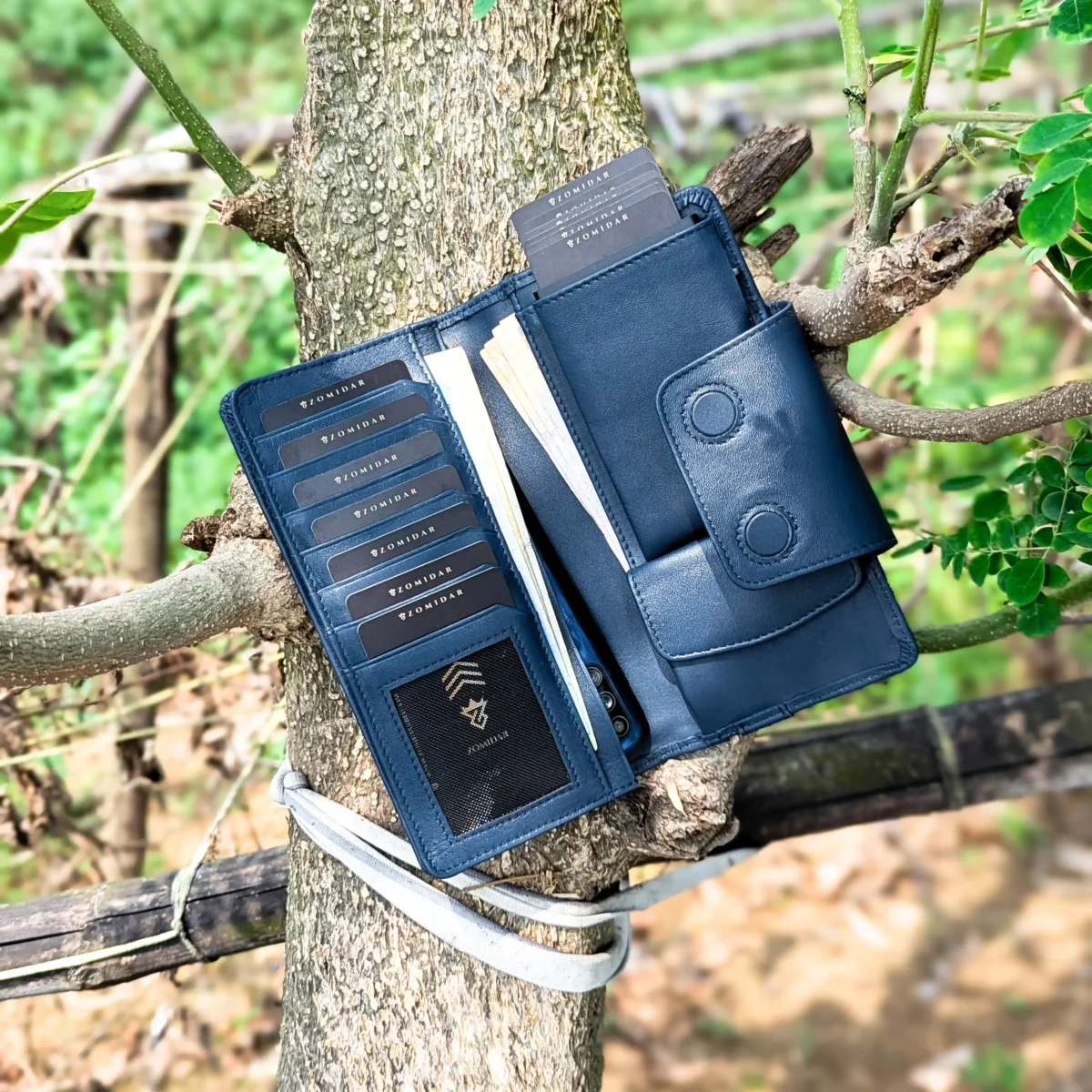 RFID Genuine Leather Long Wallet with Metal Card Holder – Slim, Secure & Multifunctional
