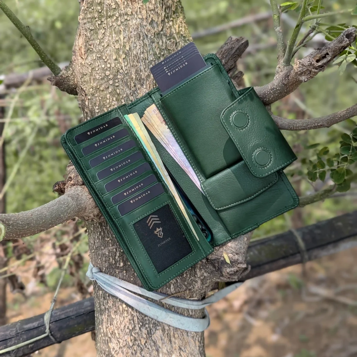 RFID Genuine Leather Long Wallet with Metal Card Holder – Slim, Secure & Multifunctional